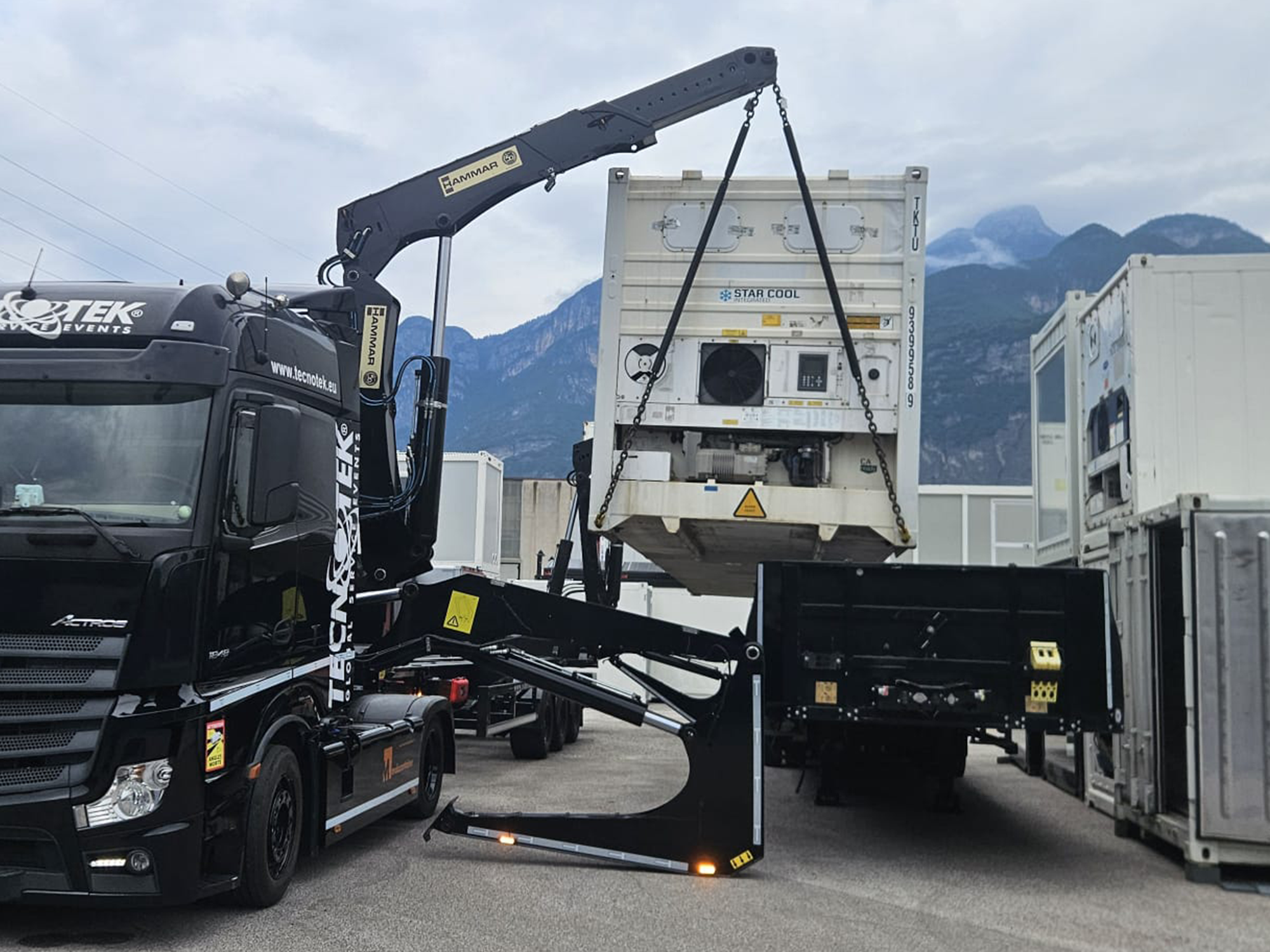 trasporto e movimentazione container